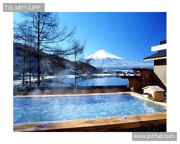 温泉与泳装的完美融合打造舒适休闲度假新体验